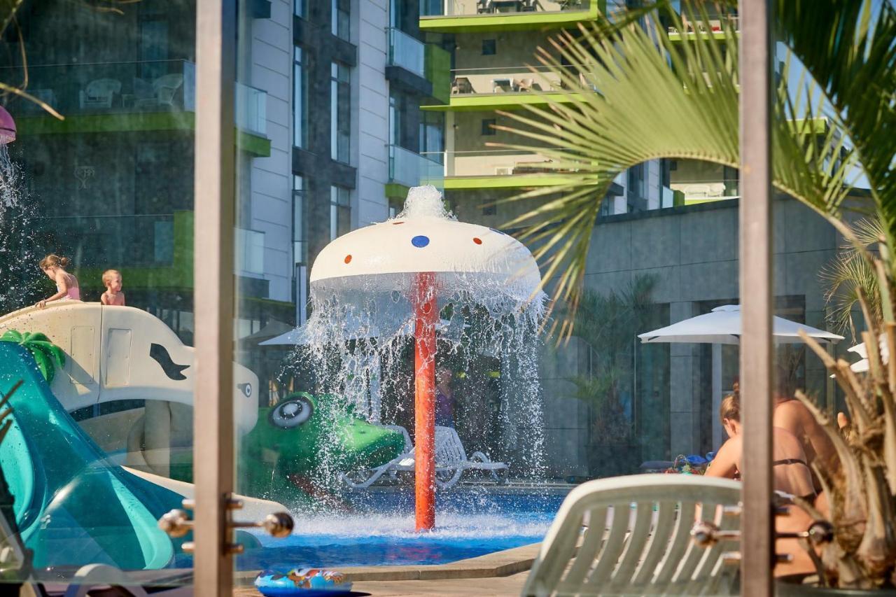 Coral Aparthotel Pool & Spa Mamaia Nord Năvodari Exterior foto